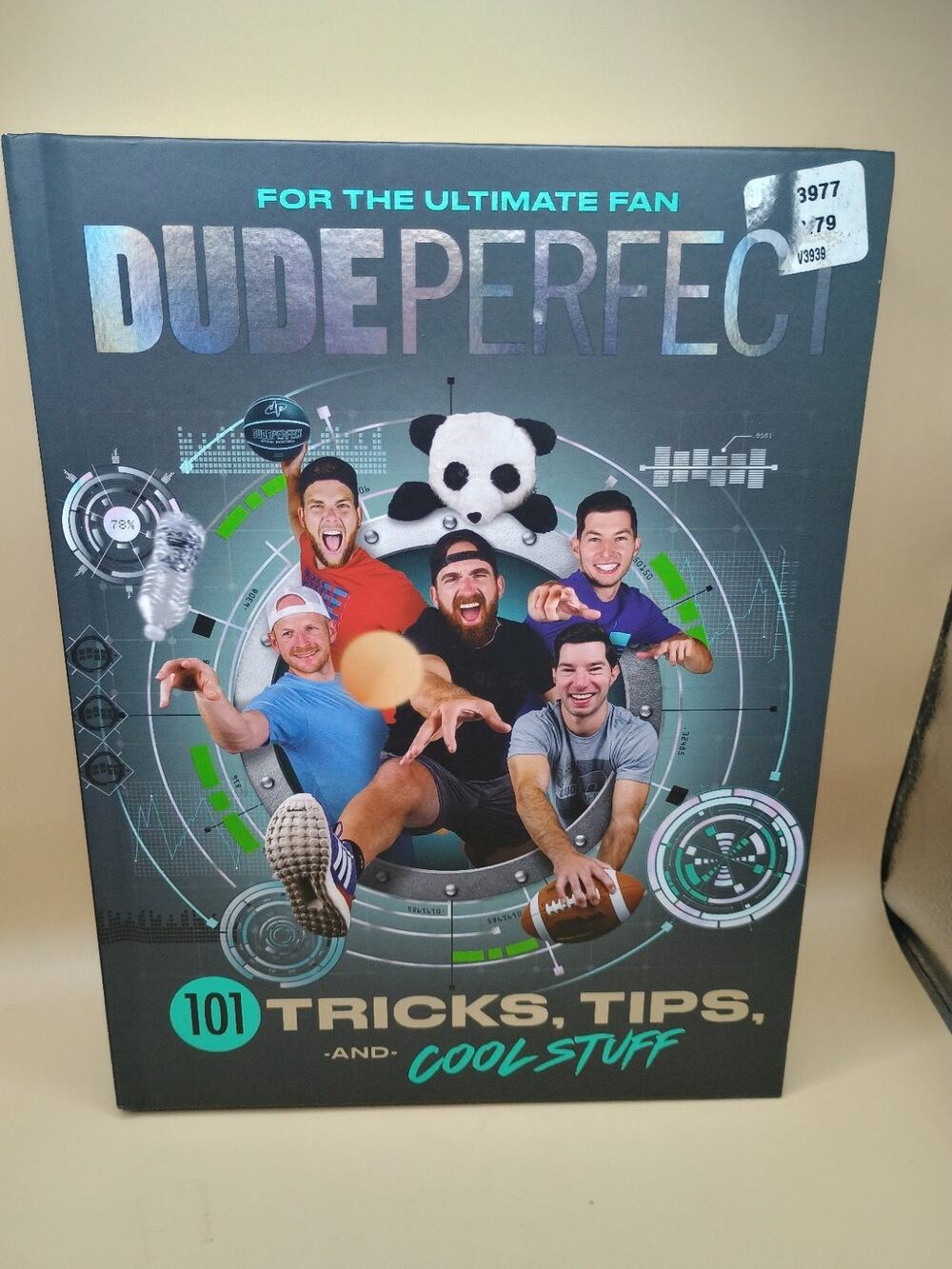 Dude Perfect 101 Tricks, Tips, and Cool Stuff by Travis Thrasher and DudePerfect